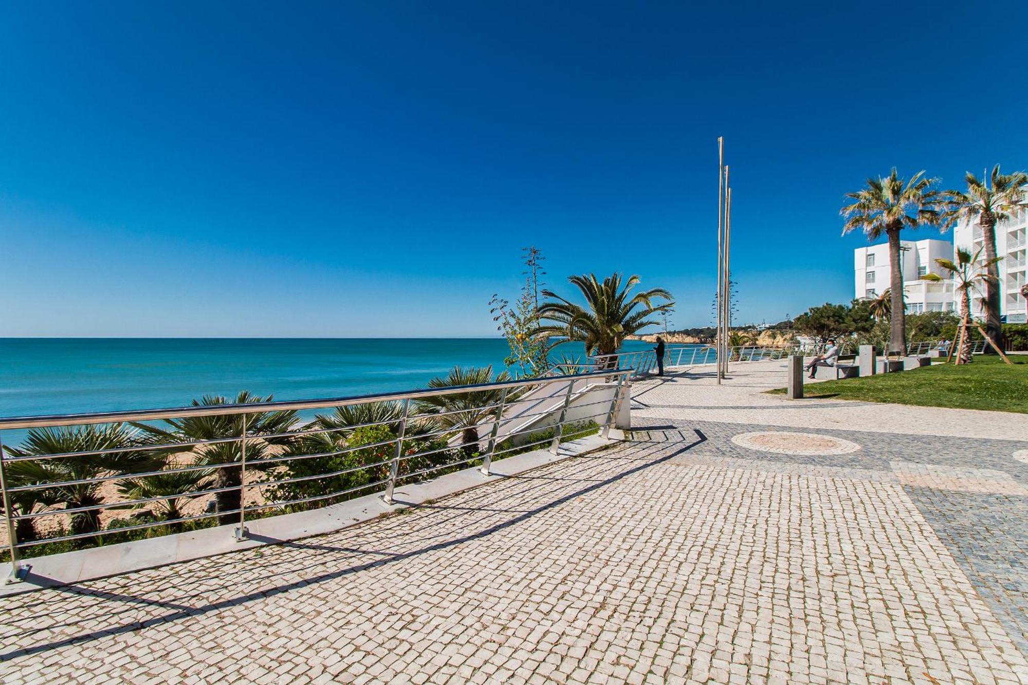 Open Space Armação de Pêra Εξωτερικό φωτογραφία